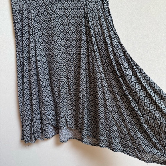 Irene’s Story Boho Floral Print Knee Length Dress - Picture 7 of 9